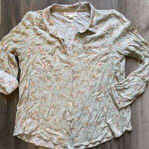 Pink Rose floral button down shirt • size large